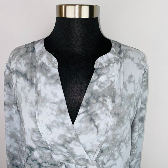 41 Hawthorn Womens Medium M Polyester Grey Mottled Tie Dye Print Slit Sides Top - Picture 2 of 8